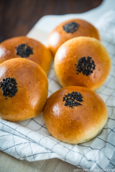 Anpan (Japanese Sweet Red Bean Buns) | Easy Japanese Recipes at JustOneCookbook.com