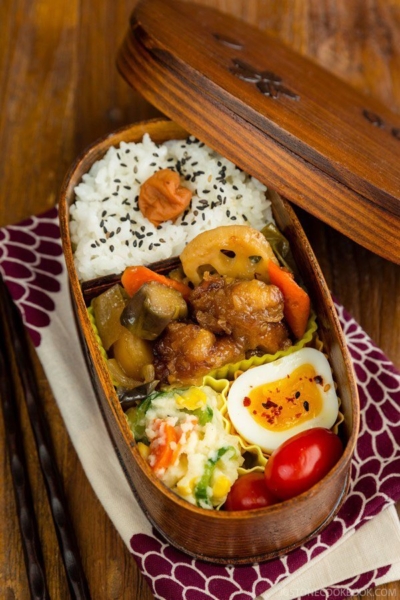 Sweet and Sour Chicken Bento | Easy Japanese Recipes at JustOneCookbook.com