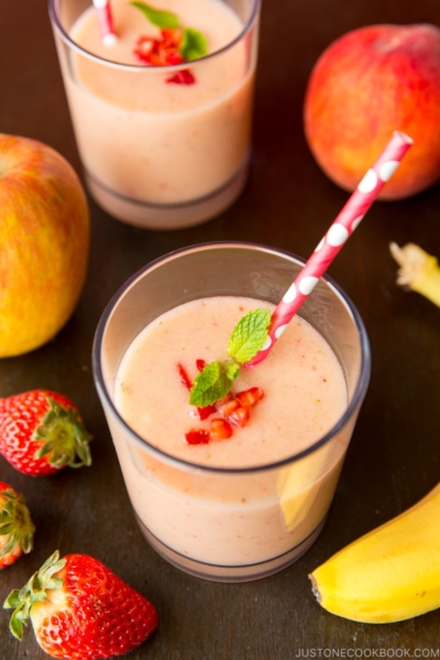 Strawberry banana smoothie in a glass.