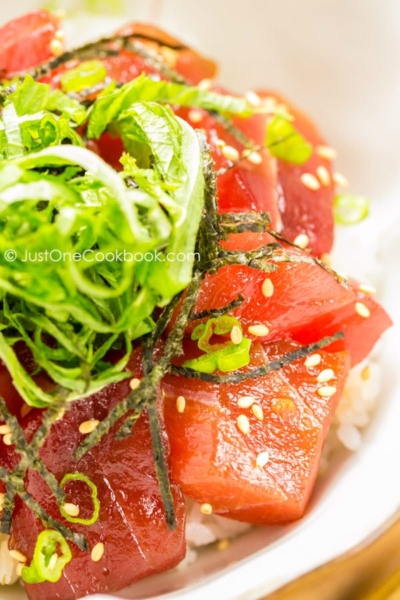 Easy Tuna Bowl (Tekkadon) | JustOneCookbook.com